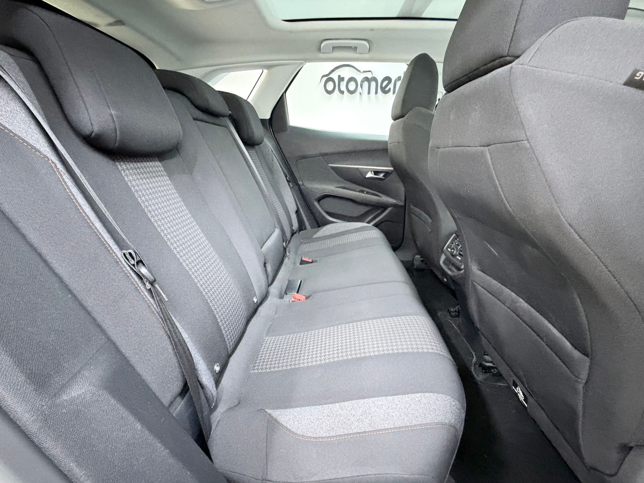 PEUGEOT 3008 24